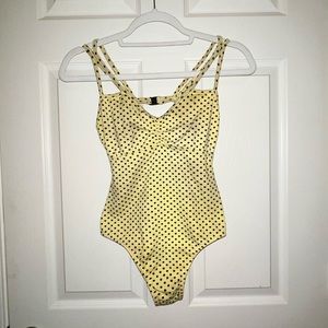 gorgeous vintage yellow polka dot bikini
